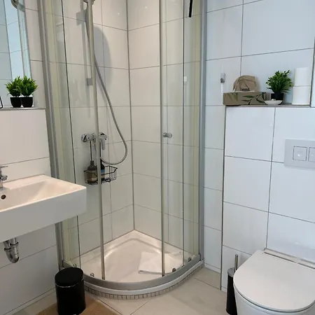 Bella Casa - Business&family, Schlossblick, Parkplatz, Smarttv, Netflix, Waschmaschine, 24h Checkin, 31qm, Ap 7 شقة *